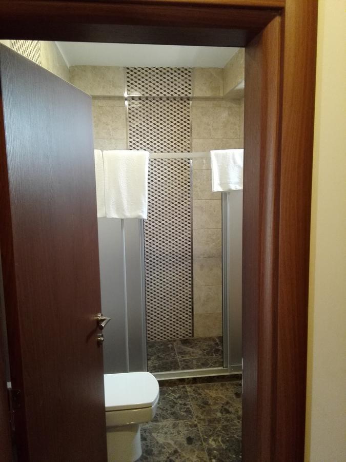 Ah Hotel And Conferences Madina Exterior photo